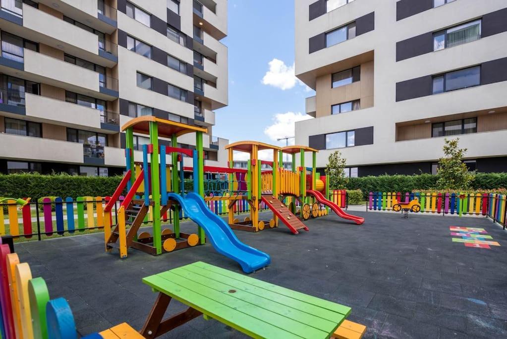 Labyrinth Apartment - Free Parking Space Included Warna Zewnętrze zdjęcie