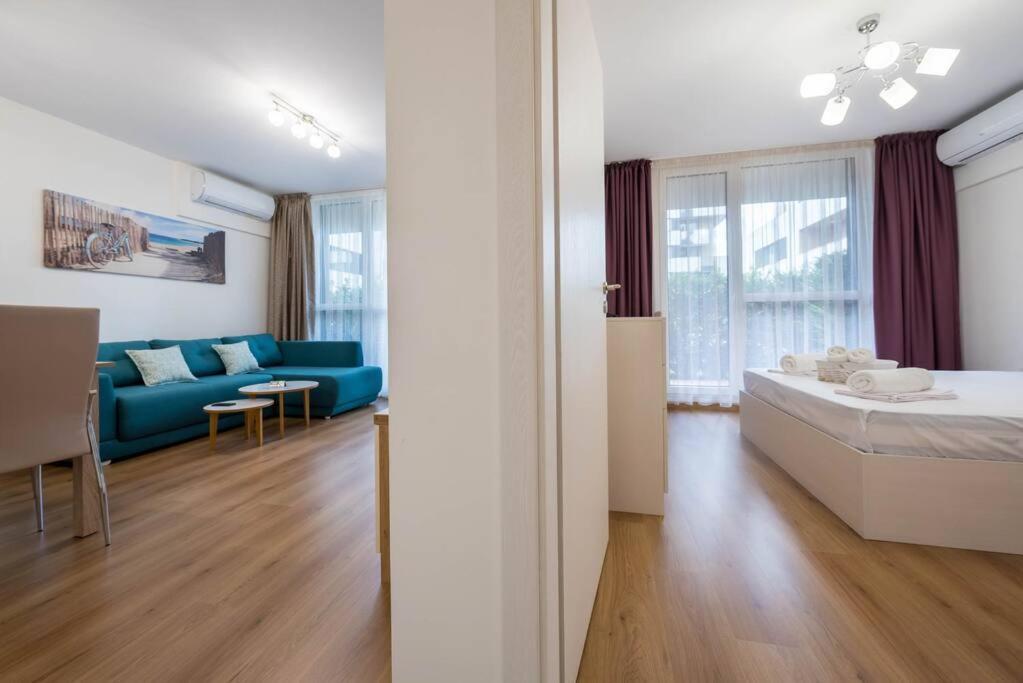 Labyrinth Apartment - Free Parking Space Included Warna Zewnętrze zdjęcie